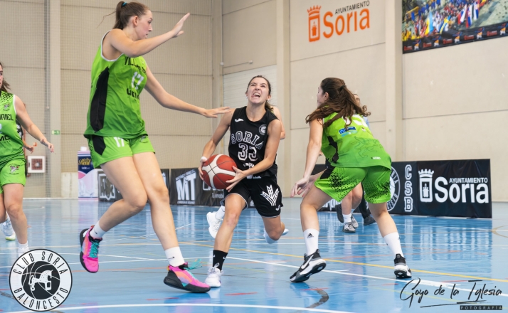 Un mal primer tiempo condena al CSB Femenino frente al Villamuriel (36-68)