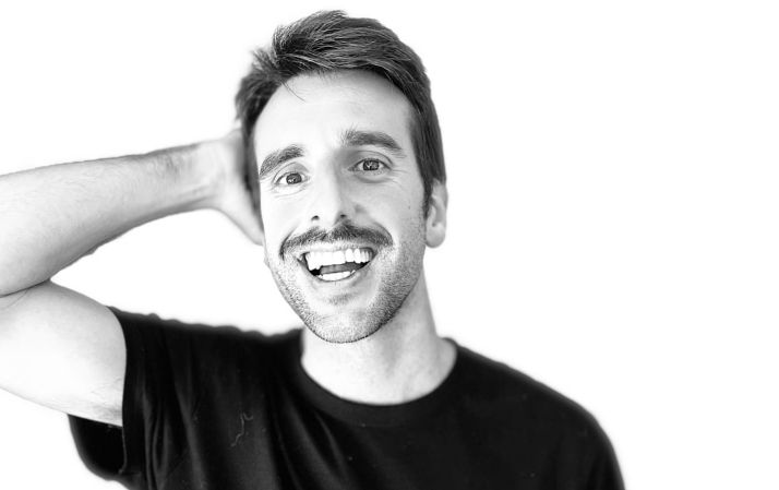 Miguel Villares: Improvisar es ser actor, guionista y director a la vez