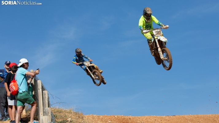Fotos: San Esteban vibra con el Campeonato de Motocross de Castilla y León