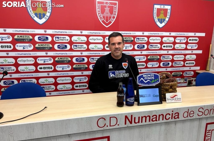 J.M. García, segundo técnico del Numancia, avisa: Nunca es fácil jugar en casa del Villanovense