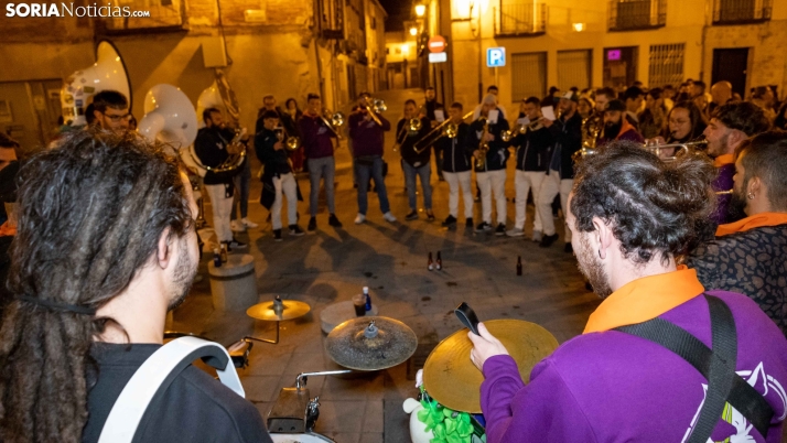 Fotos: Las charangas inundan de buen ambiente El Burgo de Osma