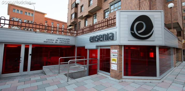Ensenia ofrece formación para trabajadores en ERTE
