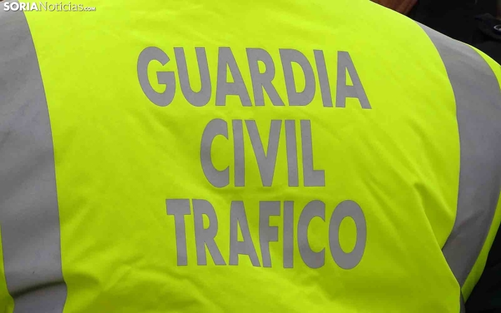 Hasta el 15, controles de la DGT contra distracciones al volante en Castilla y León