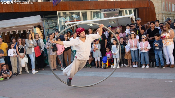 Un paseo por la Soria medieval: Tallas de madera, filas por Kebabs y bailes árabes en El Collado
