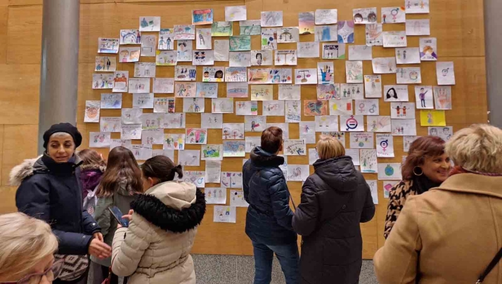 Almazán se une en torno a la violencia contra la mujer