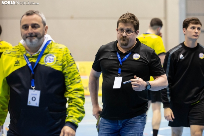 Lluelles: Somos los más regulares hasta la fecha, pero de nada sirven los trofeos de chupa-chus