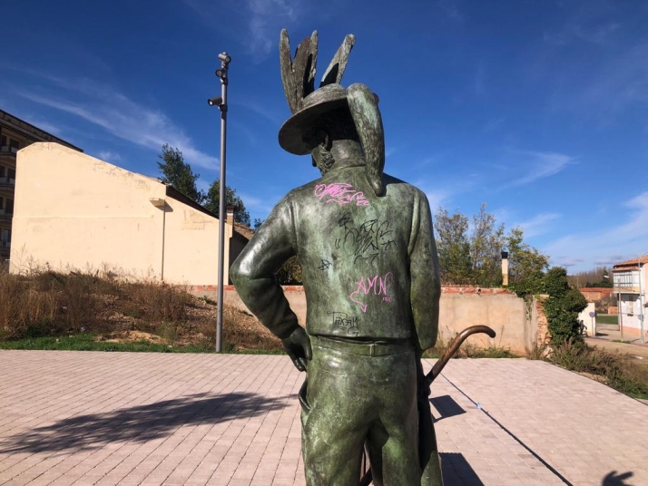 Identifican a un menor de edad como responsable de diversos actos vandálicos en Almazán