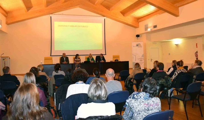 Castilla y León apuesta por la formación de sus funcionarios en el ‘Espacio Valdeavellano’