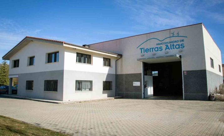 Un nuevo camión de extinción de incendios dará cobertura a 1.400 habitantes en Tierras Altas 