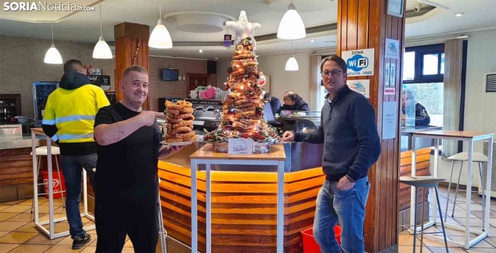 El árbol de torreznos, una de las figuras obligadas de la Navidad en Soria