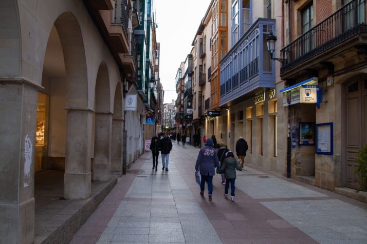 Los suelos helados provocan numerosas caídas en Soria