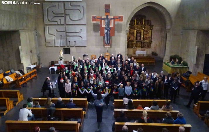 FOTOS | Saluda navideño en El Salvador