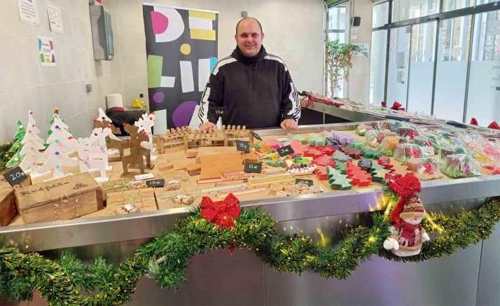 Asovica comienza venta de productos artesanales Delirios Fadess Shop