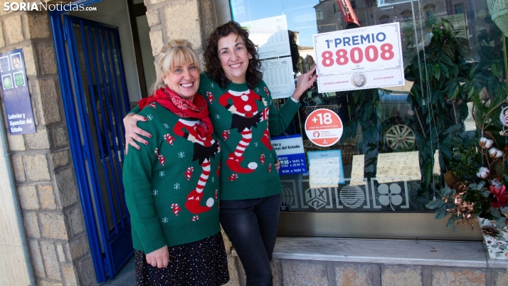 FOTOS: Mucha alegría, pero pocos asistentes a la fiesta por el Gordo en Almazán
