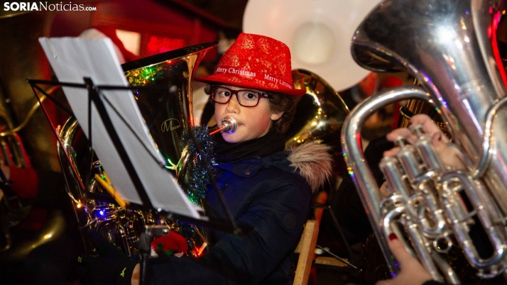 GALERÍA | Viento navideño en Mariano Granados