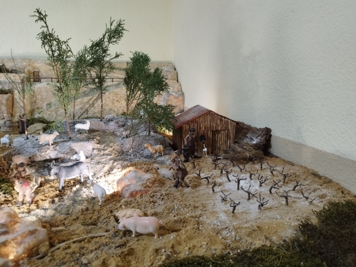 Fotos: Atauta luce un Belén con identidad vitivinícola