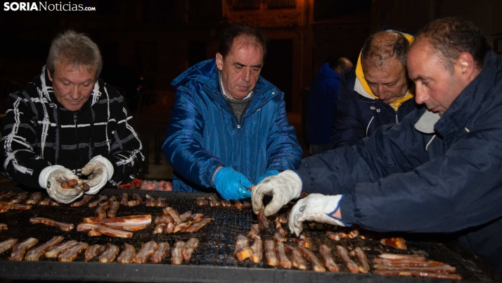 Fotos: Los vecinos de Golmayo celebran su tradicional Luminaria con una parrillada