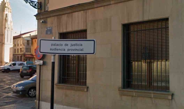 Condenado un exconcejal de Ponferrada a casi 17 años de cárcel por maltratar y arrojar por la ventana a su pareja 