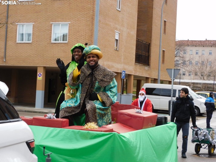 GALERÍA | La cabalgata de Reyes Magos llevan la ilusión a Aspace