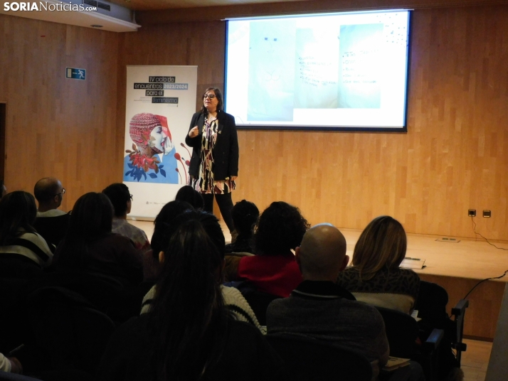 Marina Marroquí: hay que revisarse internamente a uno mismo para no trasmitir el machismo a los niños