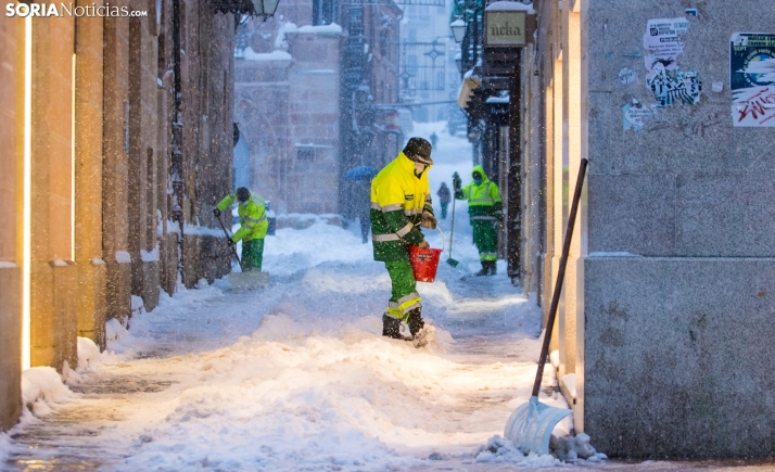El Ayuntamiento activa mañana 70 personas por la alerta amarilla de nieve