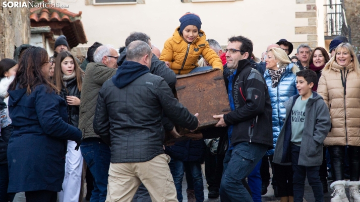 En imágenes: Almarza y San Andrés se vuelcan con el Traslado del Arca