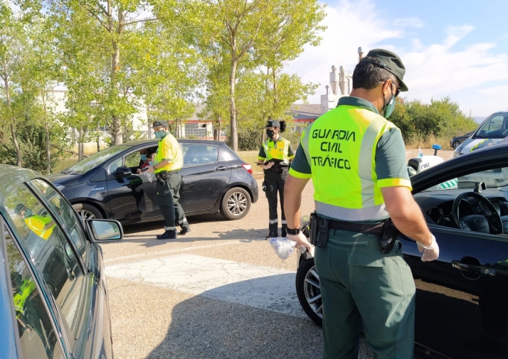 Detenido por amenazar a agentes de la Autoridad con una navaja y por conducir bajo la influencia de drogas en Medinaceli