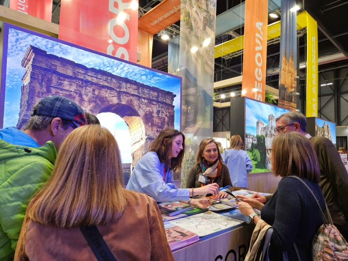Más de 100 empresarios se interesan por Soria en FITUR