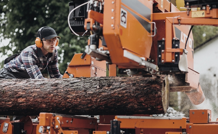 Castilla y León lanza nuevos programas de asesoramiento para la prevención de riesgos laborales en el campo