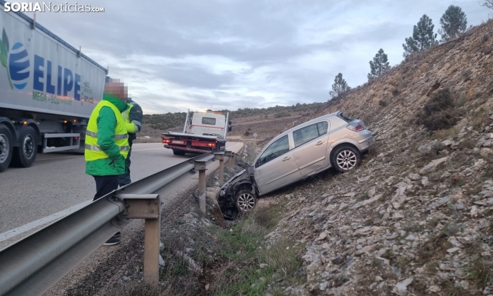 Atendido por salida de vía de un turismo en Ágreda
