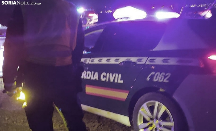 Vuelca un turismo en la A-15 con otro vehículo involucrado a la altura de Lubia