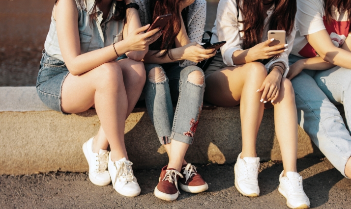 Adolescencia Libre de Móviles insta a suprimir los ‘fines pedagógicos’