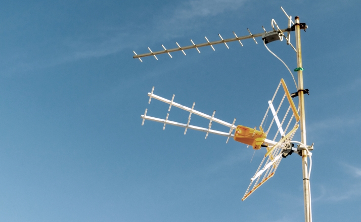 Castilla y León subvencionará con un máximo de 400 € la adquisición de dispositivos por satélite para garantizar la TDT en los pueblos