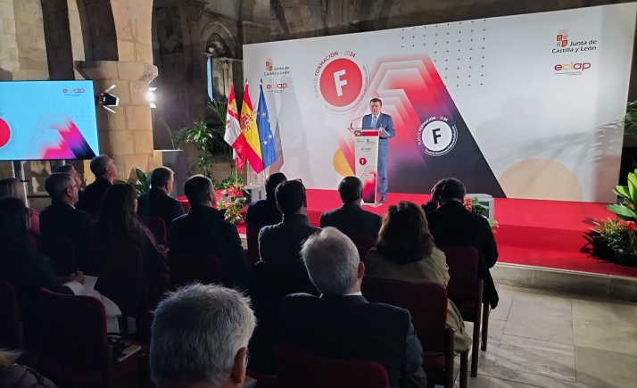 Castilla y León prevé formar a más de 40.000 empleados públicos durante 2024 con un millar de acciones formativas