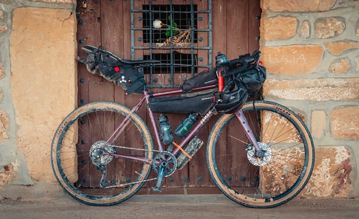 El Camino del Cid elabora un estudio sobre el proyecto de ruta gravel con propuesta de mejoras