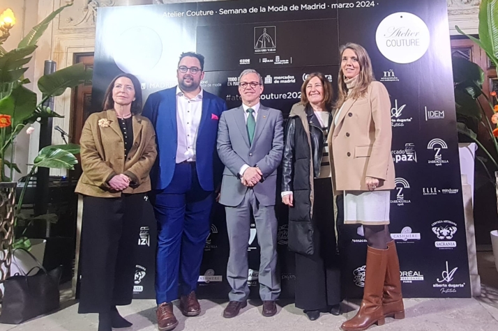 La Junta respalda la presentación de las colecciones nupciales de diseñadores de Castilla y León durnte el ‘Atelier Couture’, en Madrid
