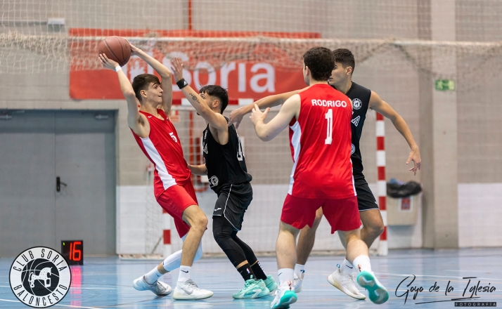 Los pequeños detalles impiden al CSB masculino dar la sorpresa en la cancha del segundo (84-74)