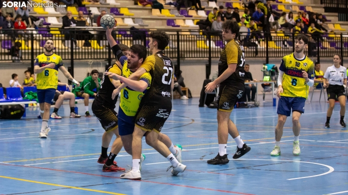 GALERÍA | Tarde de fiesta con el Balonmano Soria