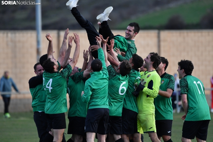 La S.D. Ágreda festeja el título del grupo 3-2 de Segunda Regional y ya sueña con el ascenso