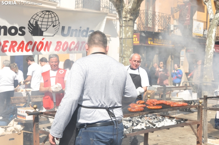 Operación Bocata se prepara para repartir 1.250 bocadillos este sábado en la plaza Herradores