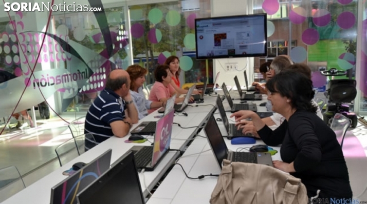 Estos son los cursos de formación digital que se impartirán en Castilla y León este marzo
