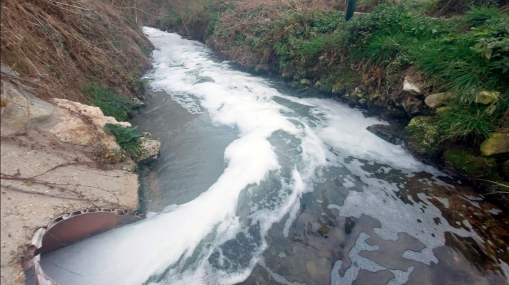Los ecologistas denuncian que los vertidos de la EDAR de Ágreda continúan