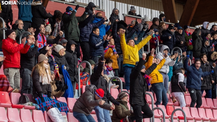 Fotos: ¿Has estado en Los Pajaritos esta mañana en el duelo entre el Numancia y el Villanovense?