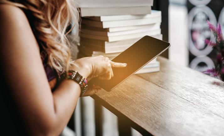 La Diputación amplía su biblioteca digital 