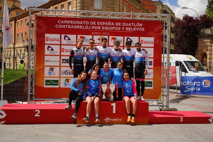 Náutico de Narón y Peñota Dental Alusigma masculino, ganan las ligas  nacionales de Duatlón 2024 en Soria