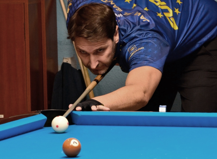 El billarista Javi del Santo, en el Open FSR de Burgos 