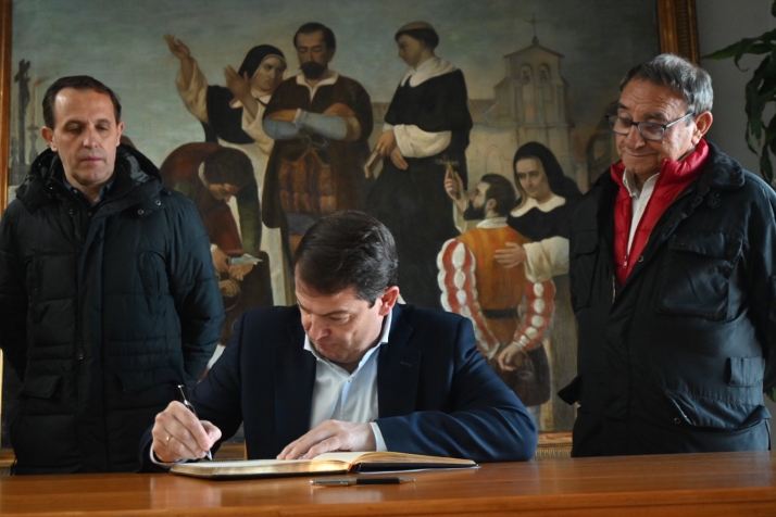  Mañueco invita a conmemorar el Día de la Comunidad con libertad, igualdad y tolerancia