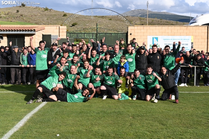 Fotos: Ambiente de Champions para festejar el ascenso del Ágreda a Primera Regional