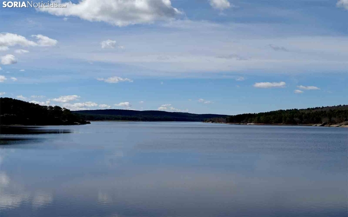 El pantano mantiene sus reservas 13 puntos más altas que el año pasado