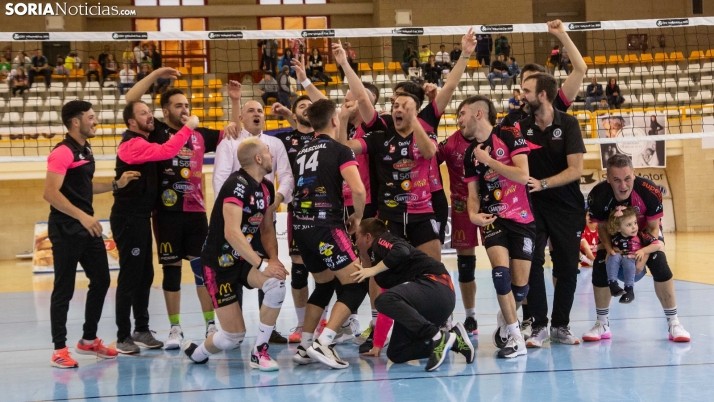 Fotos: El Sporting Santo Domingo festeja su permanencia en Superliga 2